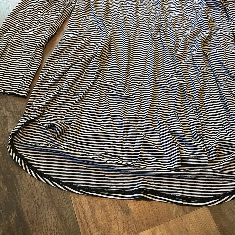 a.n.a Striped Shirt - Picture 3 of 6